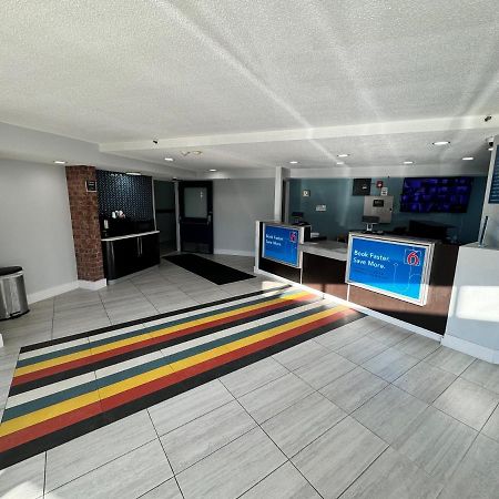 Studio 6 Suites East Syracuse Airport Exterior foto